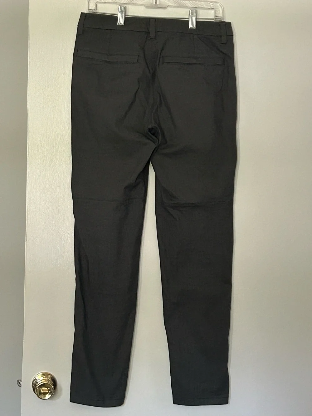 Lululemon commission pant in textured dark gray